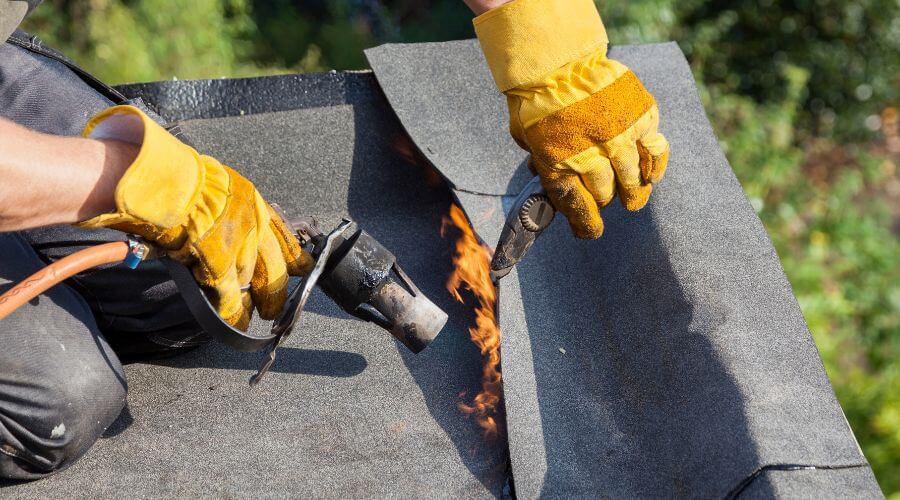 Professional gutter cleaning in Buhl, MN